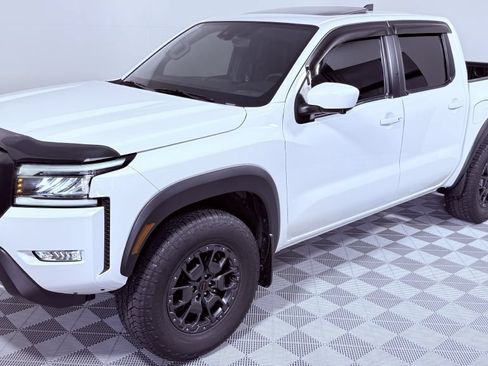 Used 2023 Nissan Frontier PRO-4X w/ Pro-4X Premium Package AWD/4WD image 9