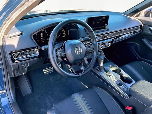 Certified 2025 Honda Civic Sport image 12