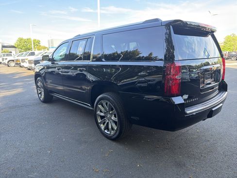 Used 2016 Chevrolet Suburban LTZ image 8