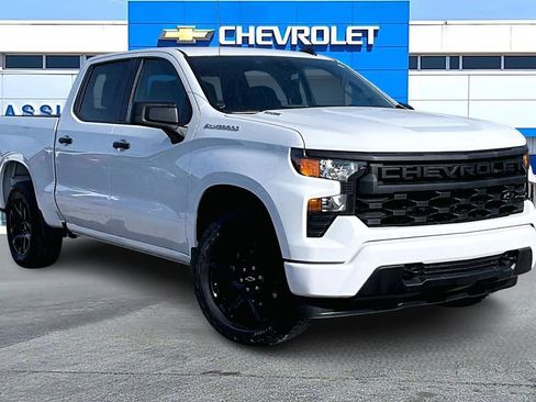 New 2026 Chevrolet Silverado 1500 Custom image 1