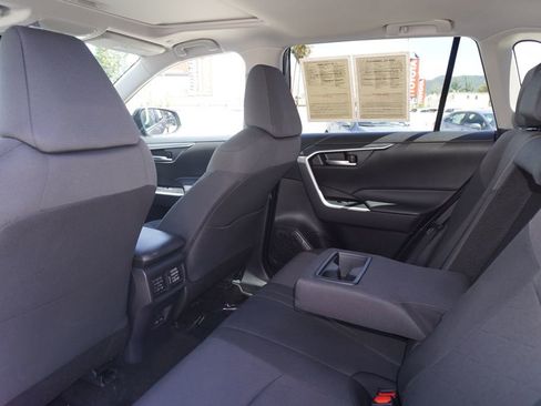 Used 2025 Toyota RAV4 XLE w/ Convenience Package image 11