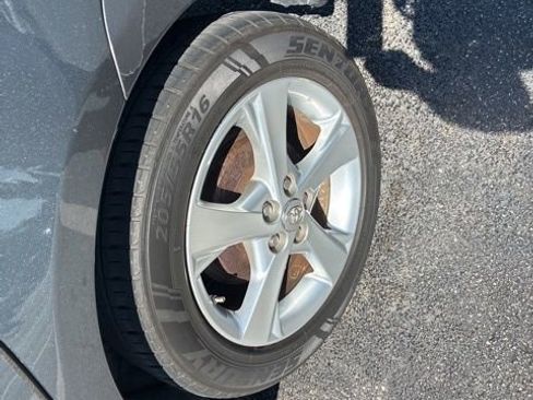 Used 2013 Toyota Corolla LE FWD image 11