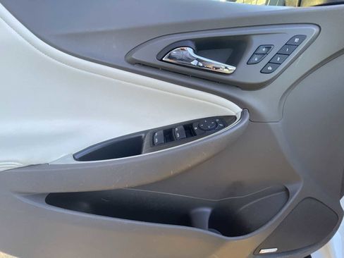 Used 2025 Chevrolet Malibu LT image 23