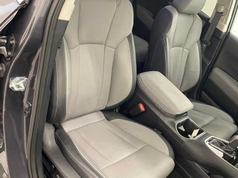 Used 2025 Subaru Outback Limited AWD/4WD image 32