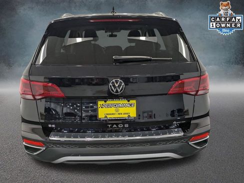 Used 2022 Volkswagen Taos SE image 6