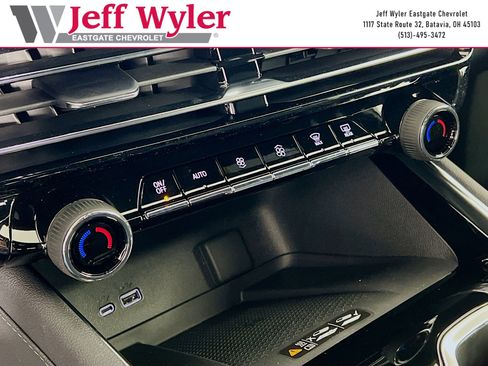 New 2026 Chevrolet Traverse High Country w/ LPO, Floor Liner Package FWD image 11