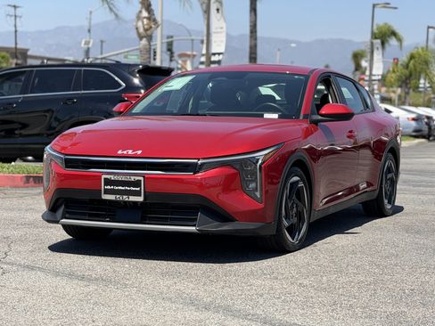 Certified 2025 Kia K4 EX image 4