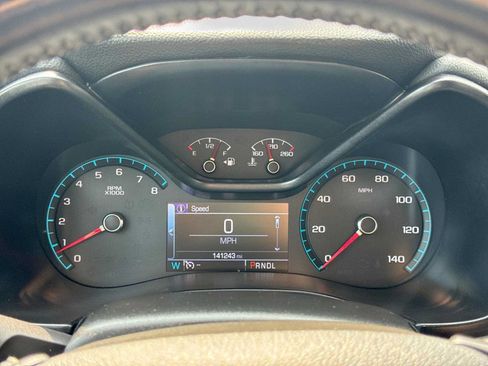 Used 2017 Chevrolet Colorado Z71 AWD/4WD image 32