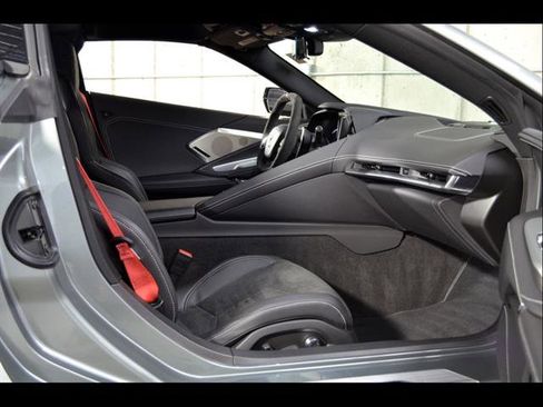 Used 2023 Chevrolet Corvette Stingray Preferred Cpe w/ Z51 Performance Package RWD image 16