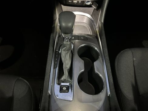 Used 2024 Chevrolet Malibu LT image 18