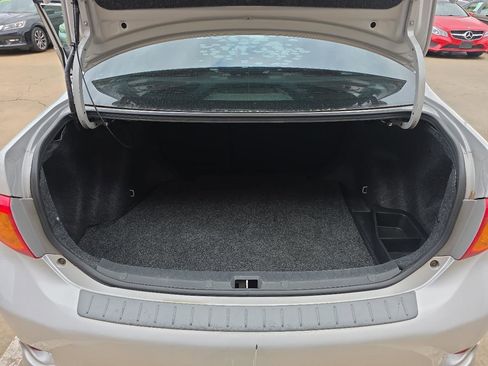 Used 2009 Toyota Corolla S image 26