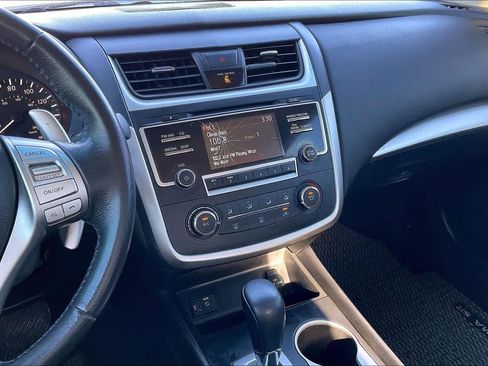 Used 2017 Nissan Altima 2.5 SR image 15
