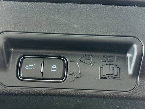 Used 2023 Ford Explorer XLT w/ Equipment Group 202A image 30