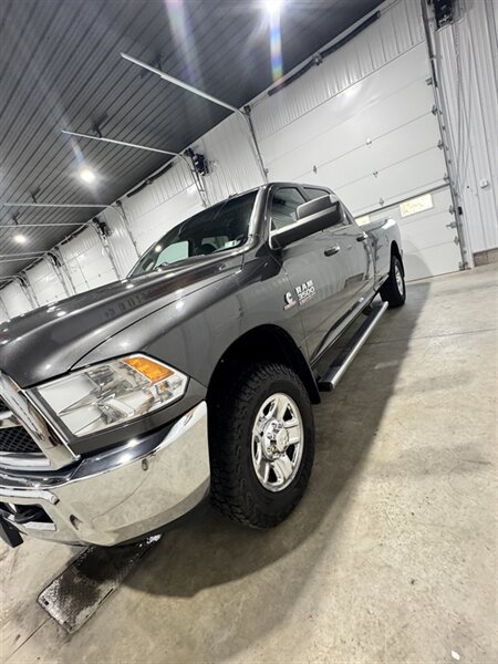 Used 2018 RAM 3500 Tradesman w/ Chrome Appearance Group AWD/4WD image 9
