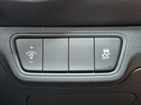 Certified 2023 Kia Forte LXS FWD image 28