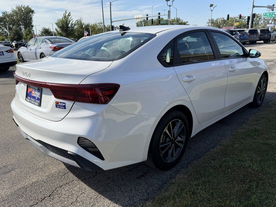 Used 2024 Kia Forte LXS FWD image 5