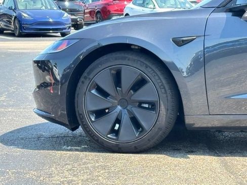 Used 2024 Tesla Model 3 Standard Range RWD image 6