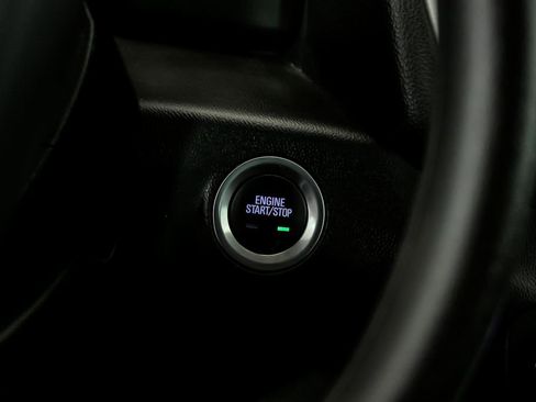 Used 2024 GMC Terrain SLE w/ Driver Convenience Package FWD image 19