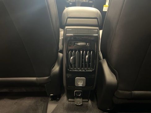 New 2025 Jeep Compass Limited w/ Sun & Sound Group image 18