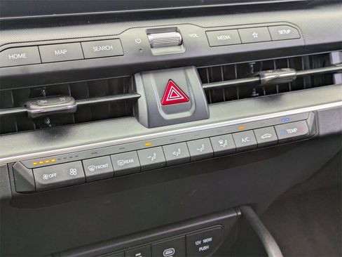 Used 2025 Kia K4 LXS image 22