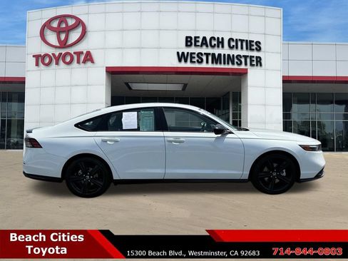 Used 2025 Honda Accord Sport image 13