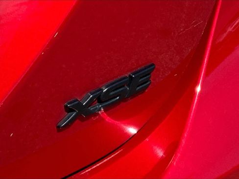 Used 2019 Toyota Camry XSE FWD image 10