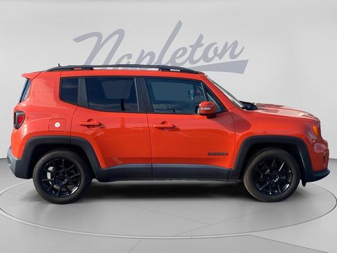 Used 2020 Jeep Renegade Altitude FWD image 9