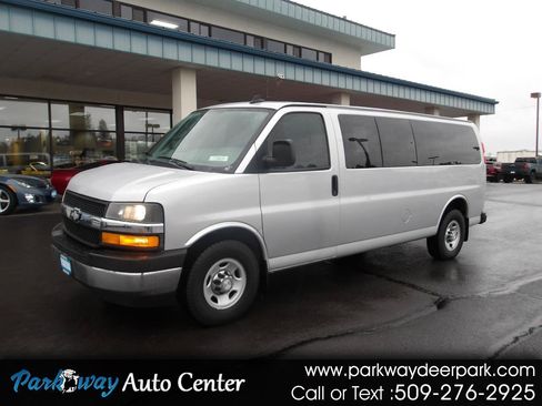 Used 2018 Chevrolet Express 3500 LT w/ LT Preferred Equipment Group RWD image 1