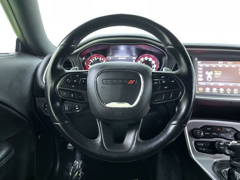 Used 2022 Dodge Challenger R/T w/ Blacktop Package image 19