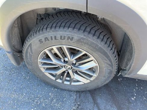 Used 2021 Nissan Rogue S AWD/4WD image 3