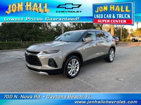 Used 2021 Chevrolet Blazer LT image 2