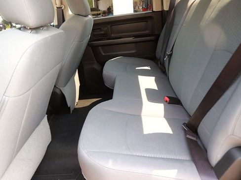 Used 2015 RAM 1500 Express AWD/4WD image 16