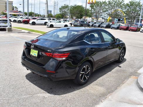 Certified 2024 Nissan Sentra SV FWD image 9