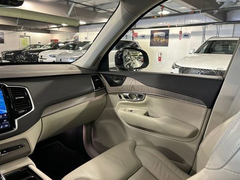Certified 2023 Volvo XC90 B6 Ultimate w/ Protection Package Premier AWD/4WD image 26