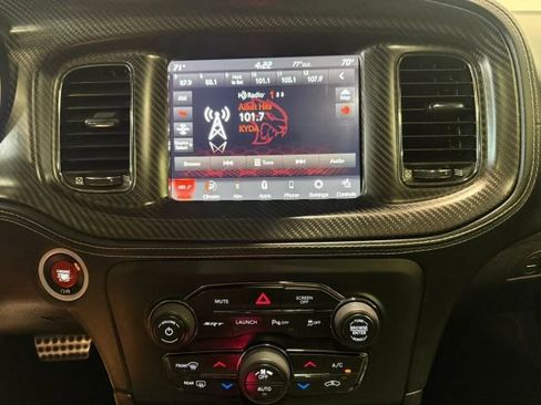 Used 2020 Dodge Charger SRT Hellcat w/ Harman/Kardon Audio Group RWD image 22