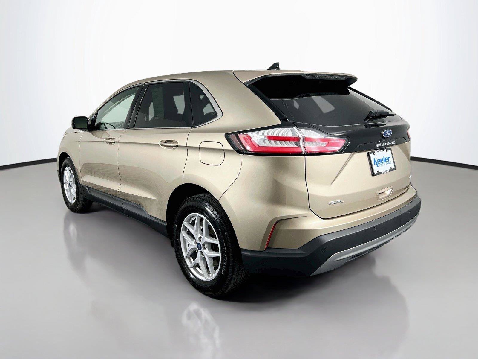 Used 2021 Ford Edge SEL w/ Convenience Package AWD/4WD image 4