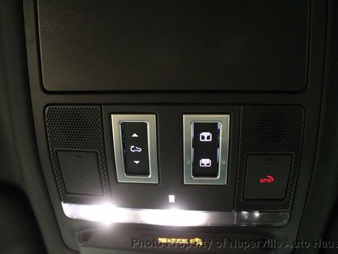 Used 2022 Land Rover Defender 110 X-Dynamic HSE AWD/4WD image 26