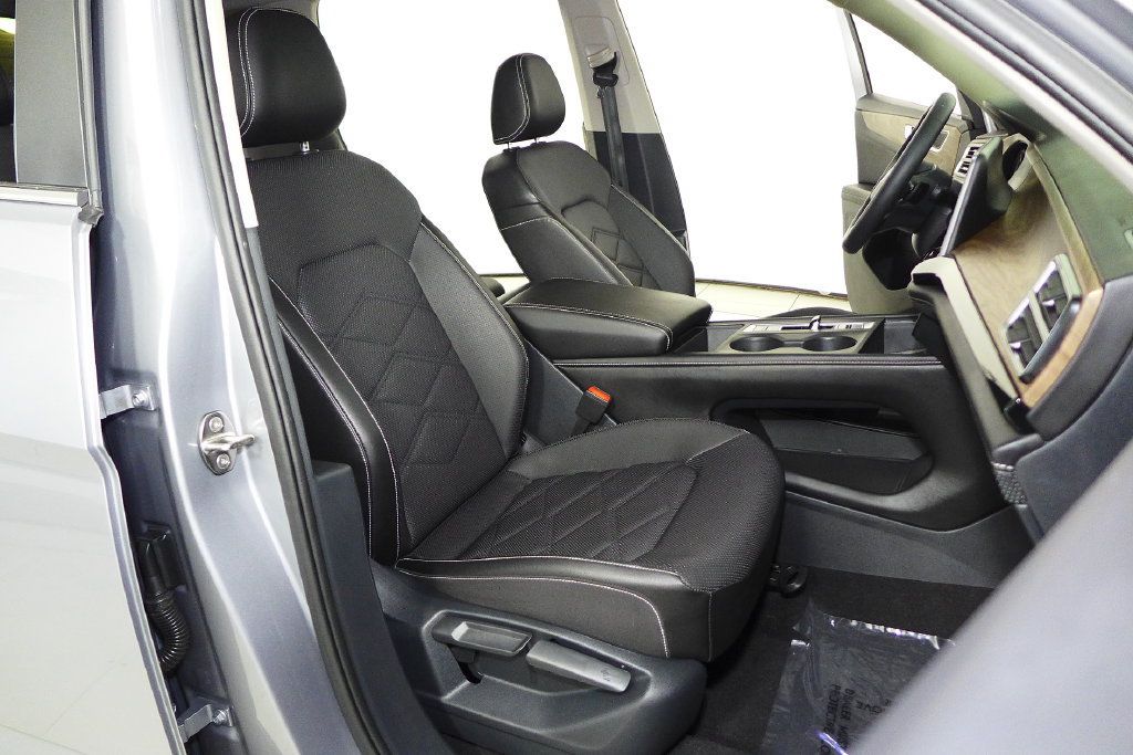 Used 2024 Volkswagen Atlas SE FWD image 18