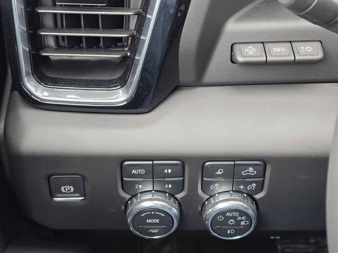 New 2026 GMC Sierra 1500 Denali w/ Denali Reserve Package AWD/4WD image 33