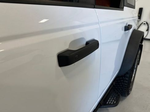 Used 2023 Ford Bronco Badlands w/ Sasquatch Package image 13