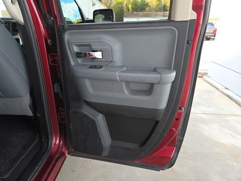 Used 2018 RAM 1500 Big Horn image 46