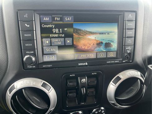 Used 2015 Jeep Wrangler Unlimited Sport image 22