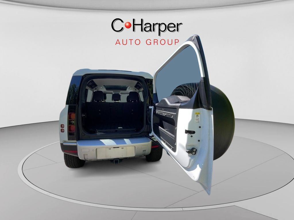 Used 2023 Land Rover Defender 110 S AWD/4WD image 17