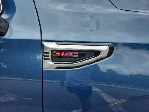New 2026 GMC Yukon XL Denali w/ Sun & Power Step Package AWD/4WD image 10