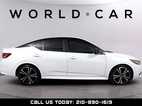 Used 2023 Nissan Sentra SR w/ Electronics Package image 16