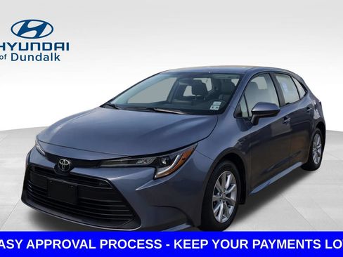 Used 2025 Toyota Corolla LE FWD image 1