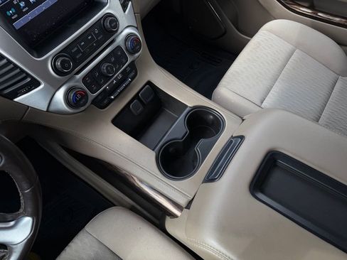 Used 2019 GMC Yukon SLE w/ SLE Value Package image 19