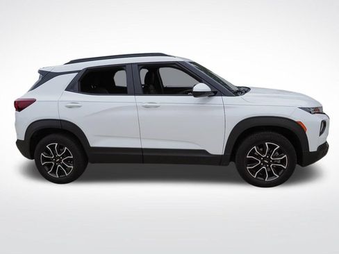 Used 2023 Chevrolet TrailBlazer ACTIV w/ Sun and Liftgate Package AWD/4WD image 8