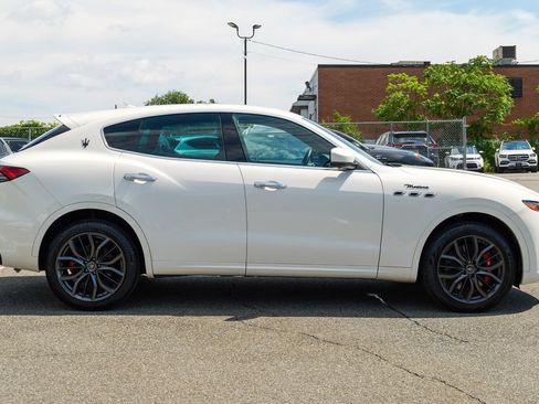 Used 2023 Maserati Levante Modena AWD/4WD image 8