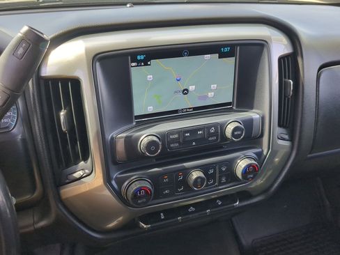Used 2018 Chevrolet Silverado 1500 LT w/ All Star Edition image 19